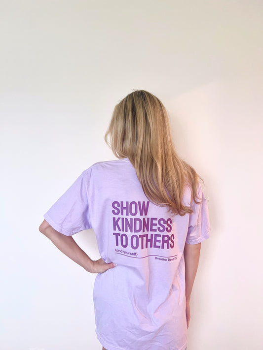 'SHOW KINDNESS TO OTHERS' TEE- PURPLE